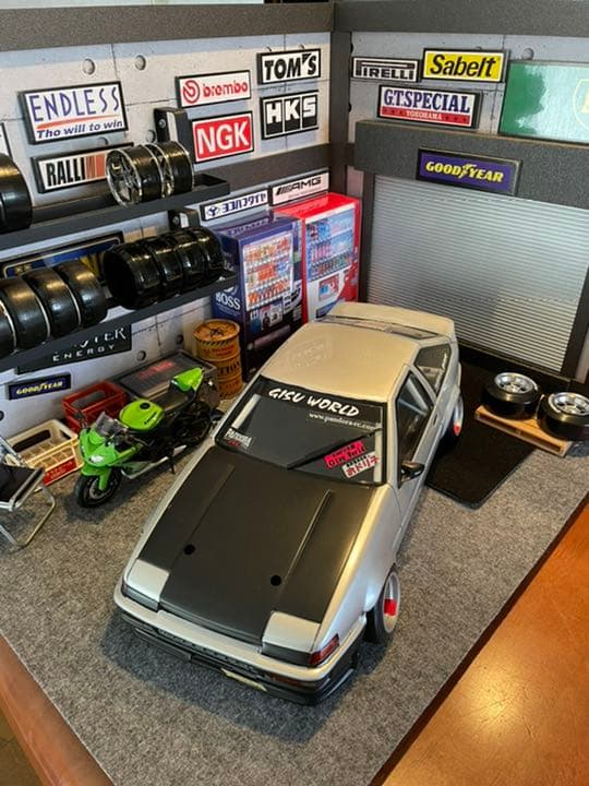 ラジコン　1/10ガレージ制作(受)