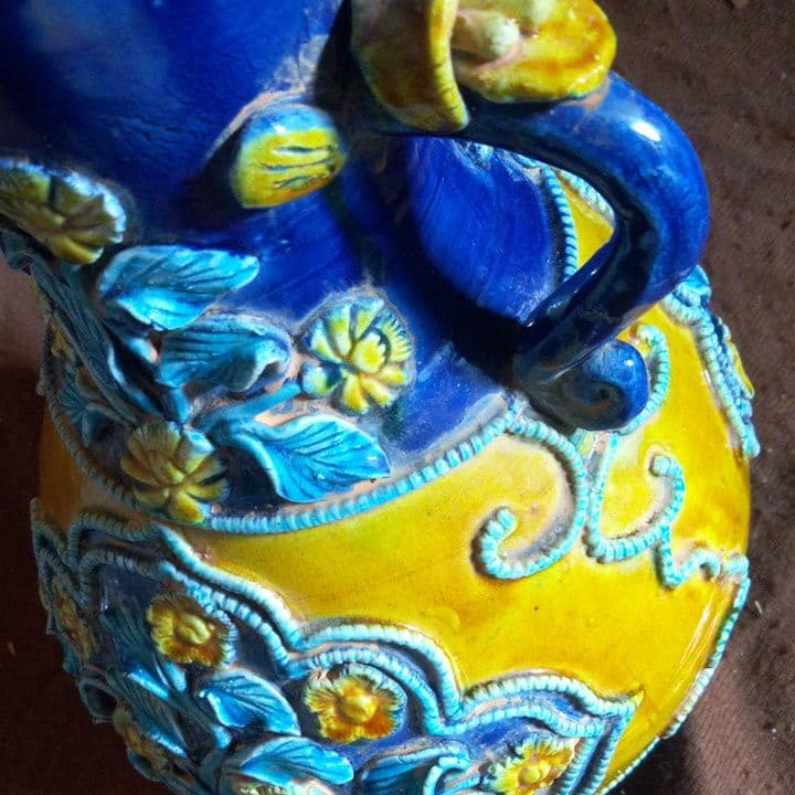 中国陶磁器　法花　浮き彫り壺　逸品