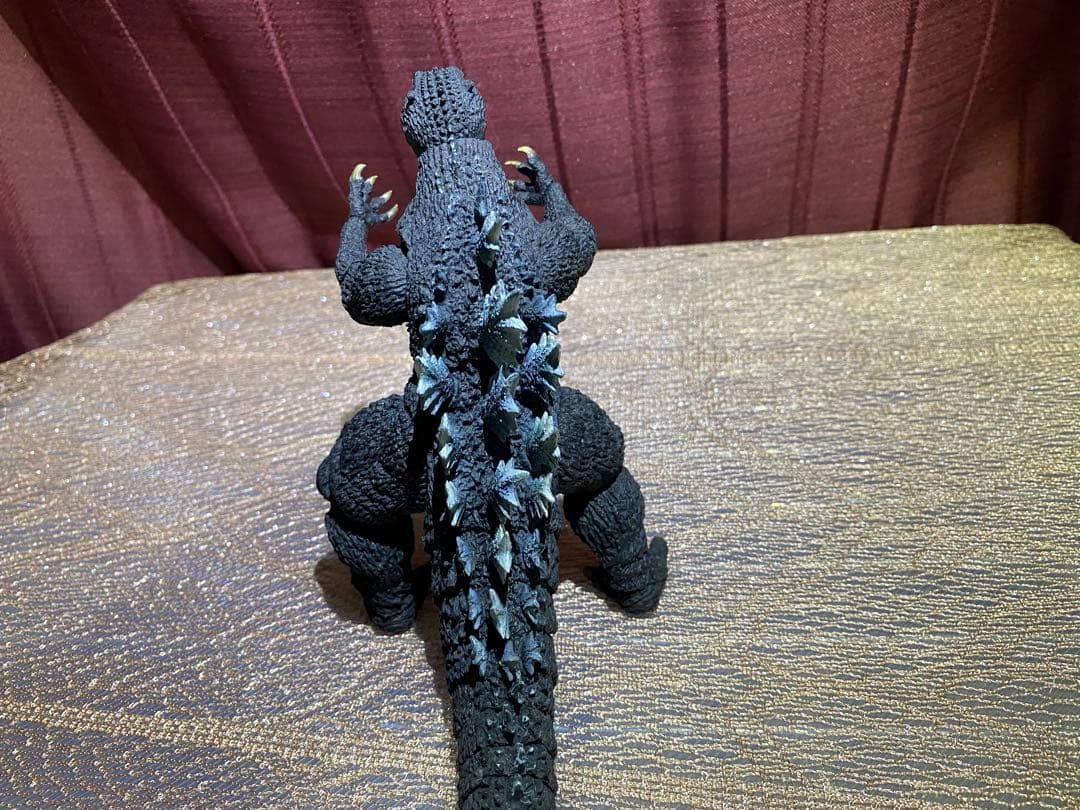 S.H.MonsterArts ゴジラ　アクションフィギュア