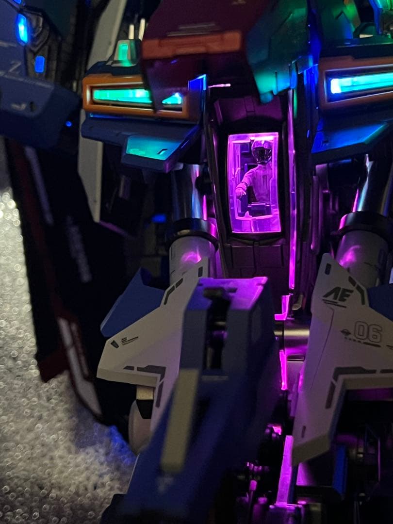【海外製】Zガンダム1/35ガンプラLED発光(完成品)
