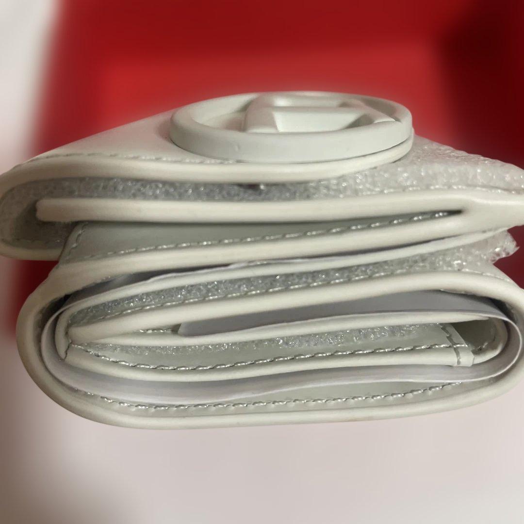 新品 DIESEL ホワイト 三つ折り財布 09887