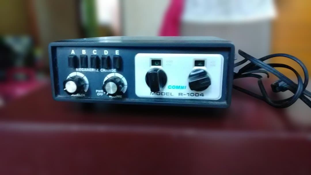 COMET R-1004 VHF FM受信機