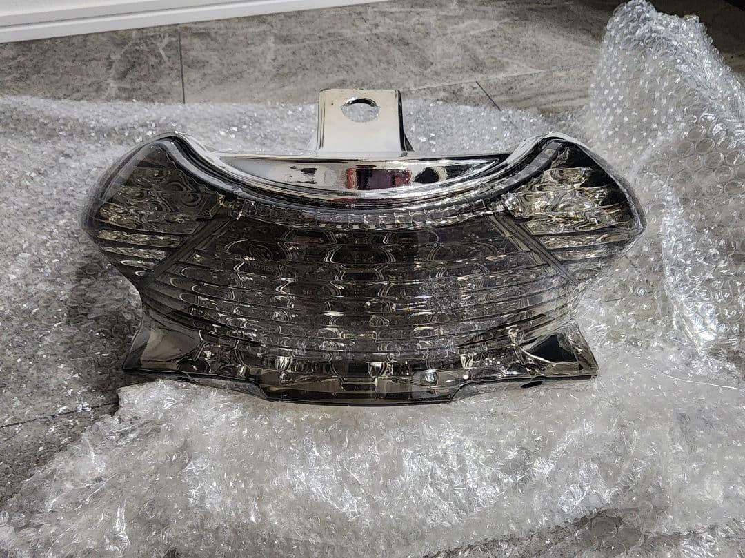 address アドレスv125s LEDテールランプ　ブレーキ (スモーク)