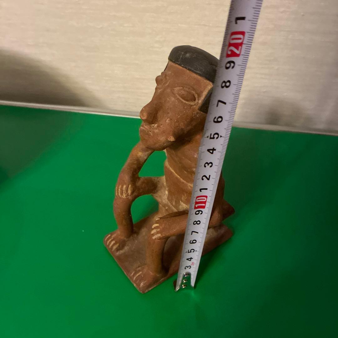 プレコロンブスの男性の彫刻の破片