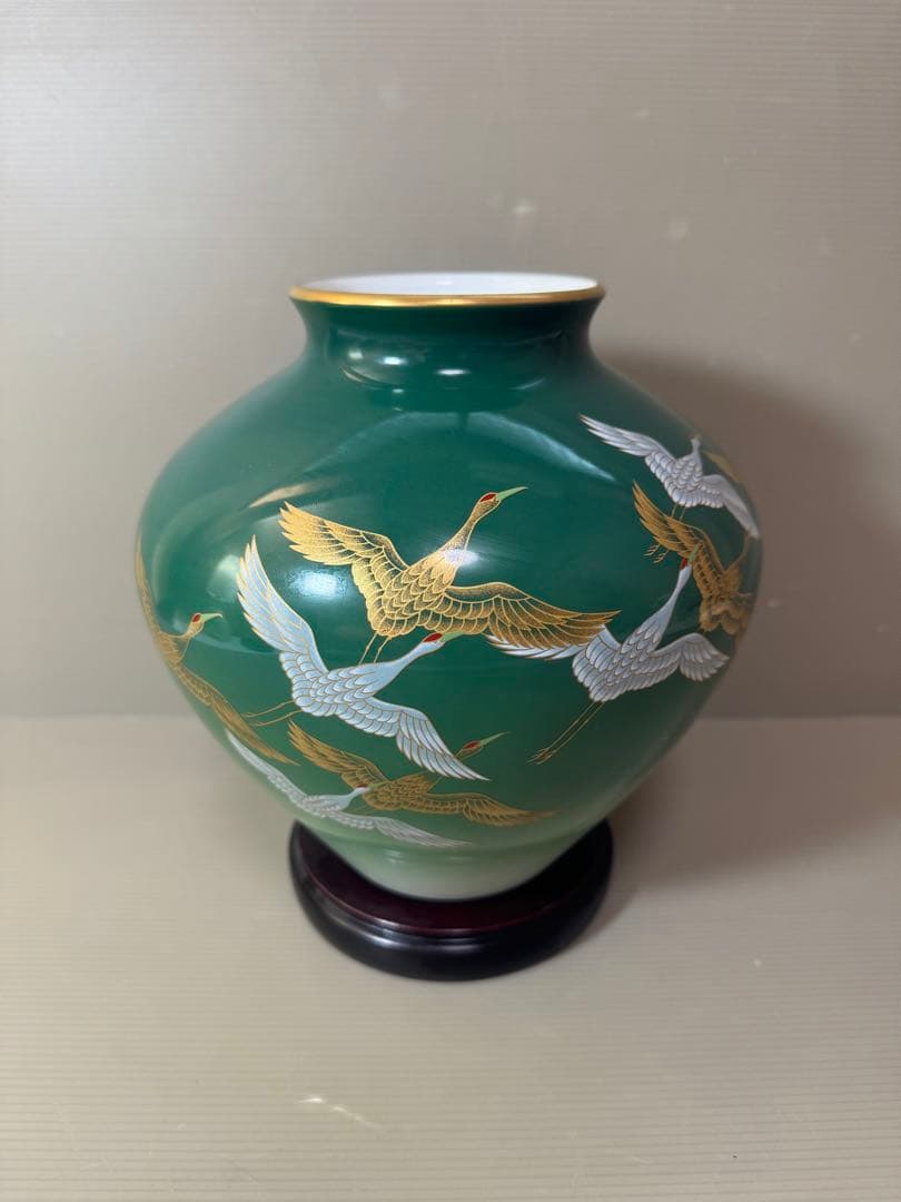 2792 香蘭社　金彩鶴文　花瓶　花台付　未使用