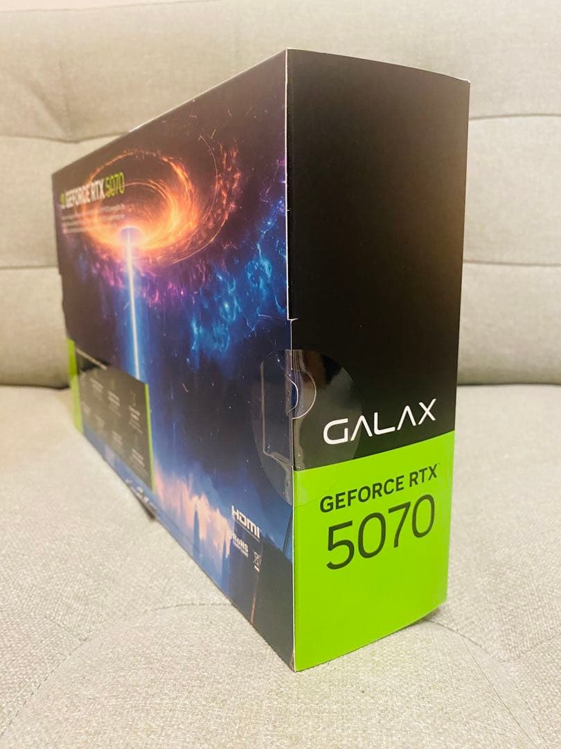 【新品・未開封】nVIDIA RTX 5070 12GB GDDR6 玄人志向