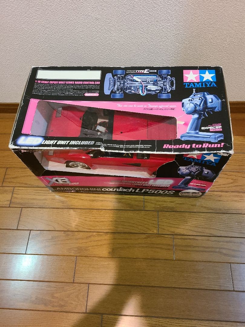 タミヤ　XB　ランボルギーニカウンタックLP500S　RC完成品