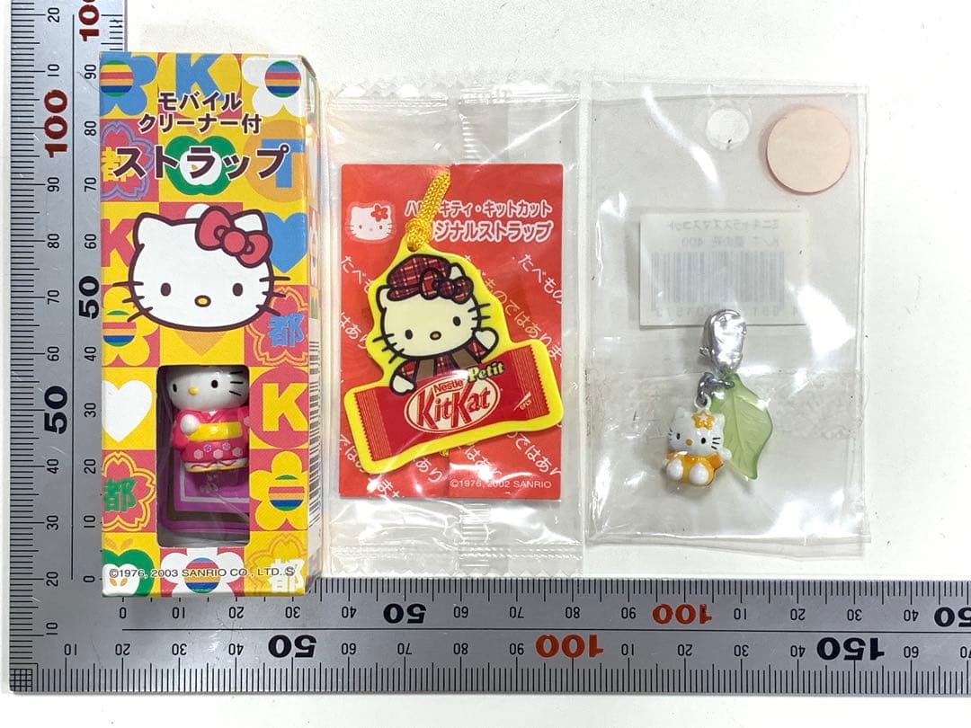 サンリオ　ハローキティ　モバイルクリーナー付きストラップ　キットカットオリジナル