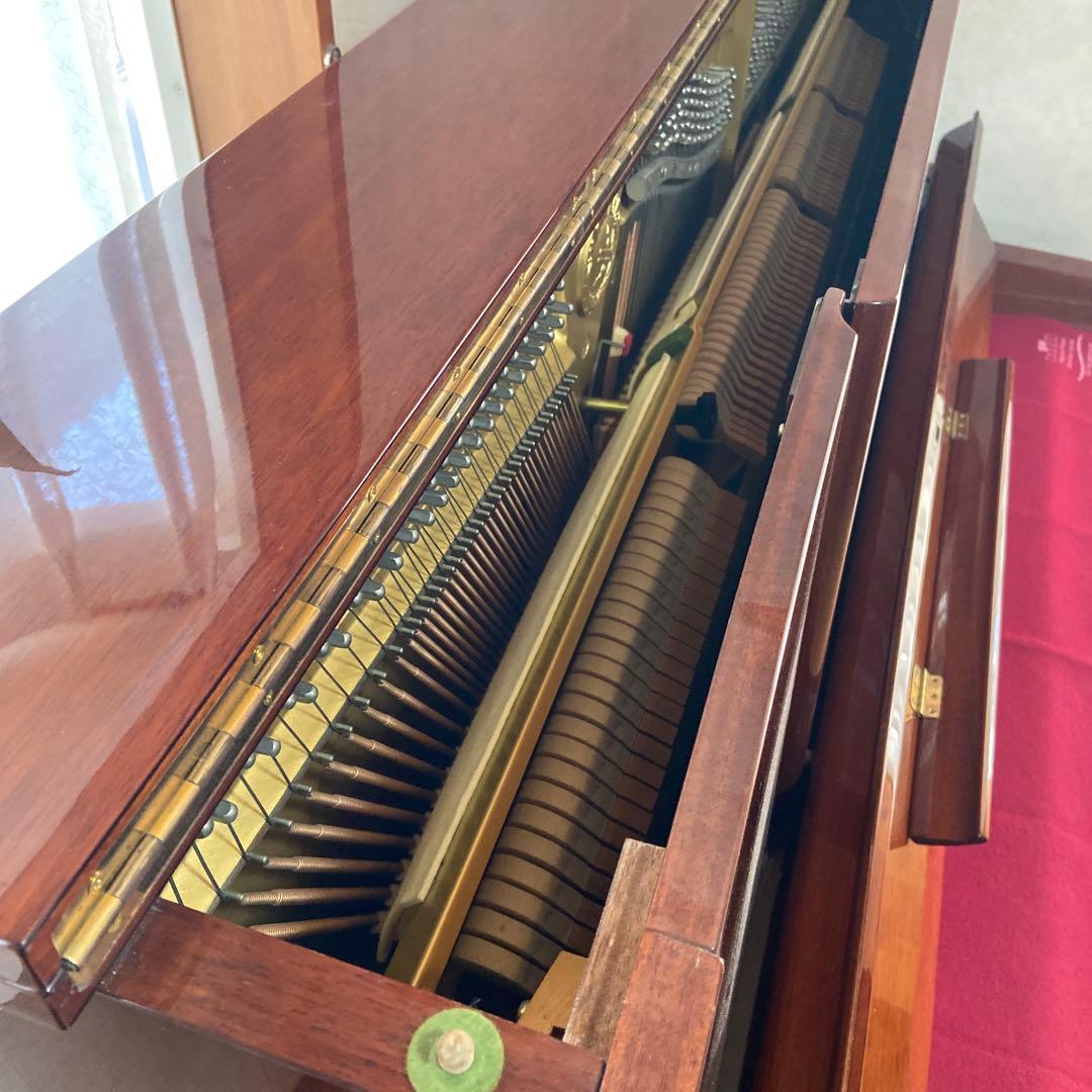 YAMAHA W106B アップライトピアノ　木目調　猫足タイプ