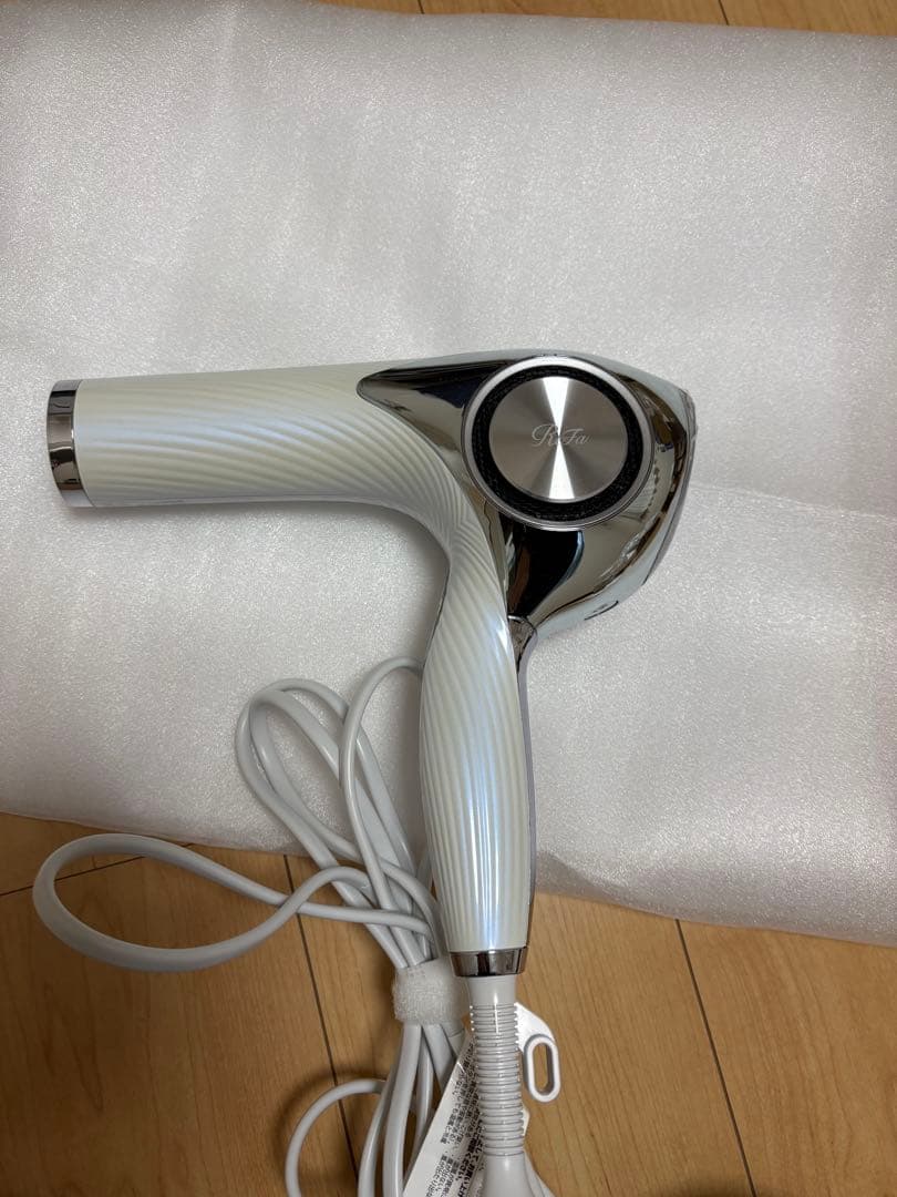 さ*そ様 ReFa リファビューテックドライヤープロ