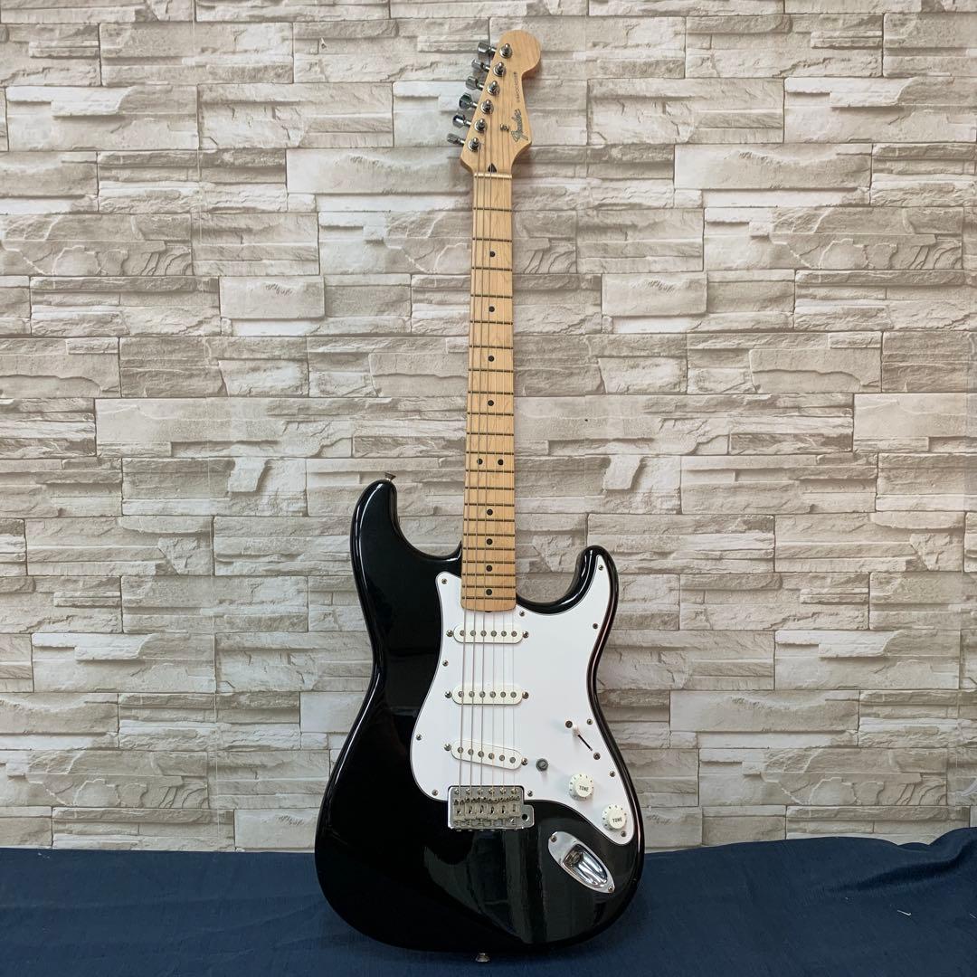 Fender stratocaster フェンダー　エレキ