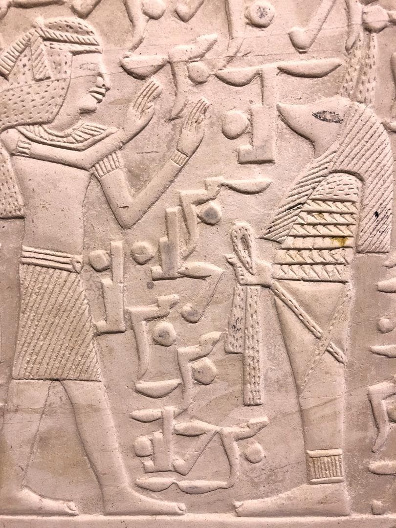 【 エジプト壁画彫刻 】　石灰岩断片　コレクター放出