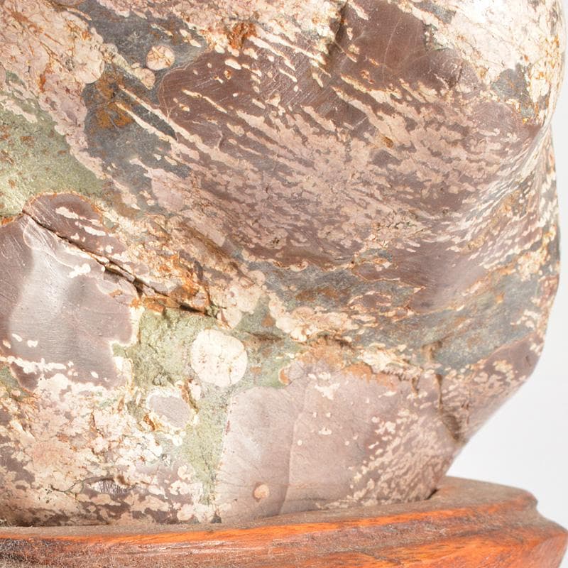 天然石　鑑賞石　梅花石　置物　重さ約1742g　唐木台付　C　R7035