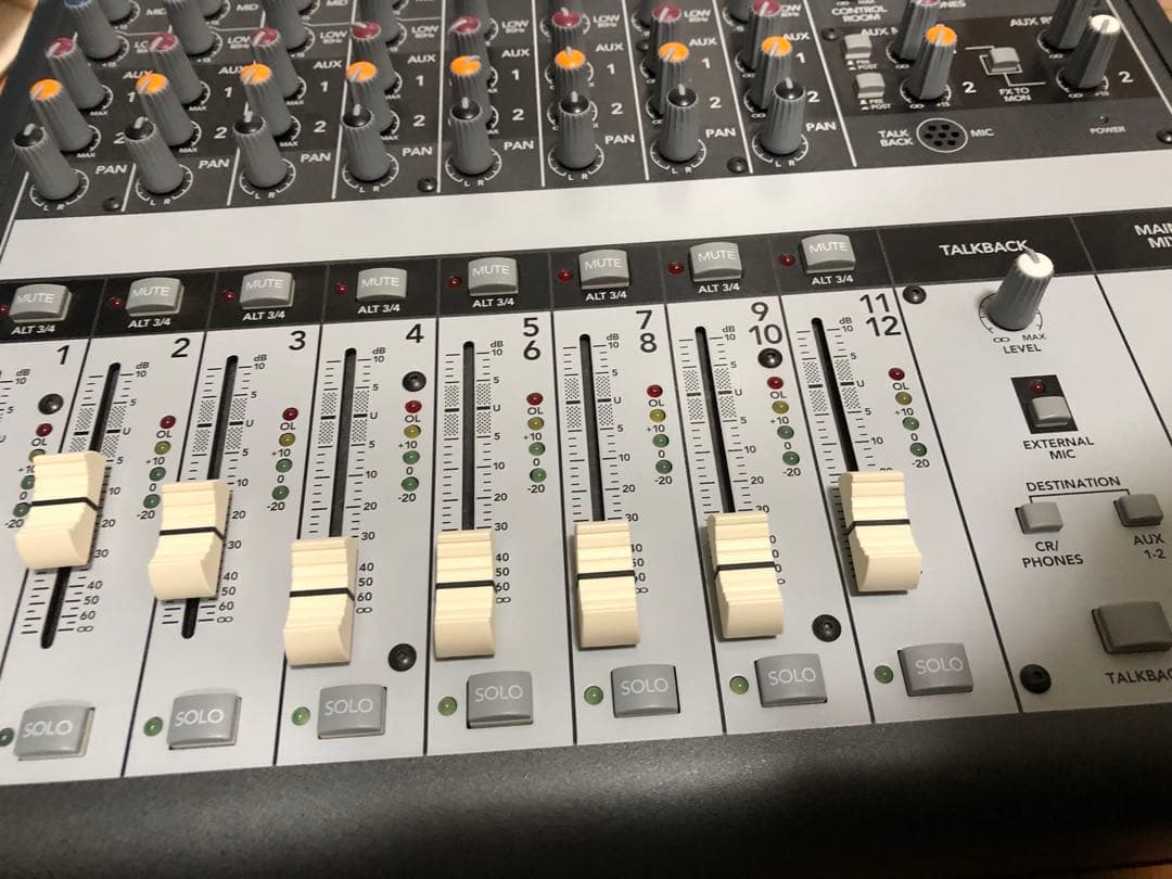 ジャンクMACKIE ONYX 1220 マッキー ミキサー 音響機材 アナログ