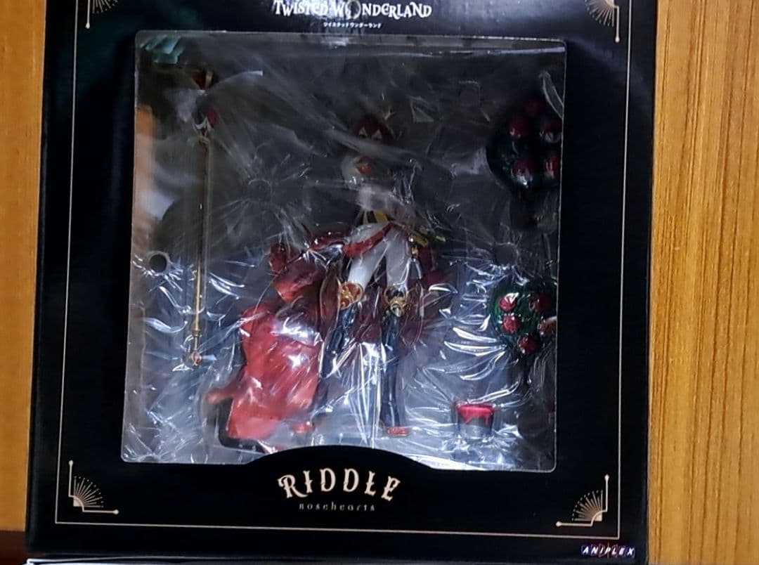リドル・ローズハート　ツイステッドワンダーランド　ANIPLEX　フィギュア