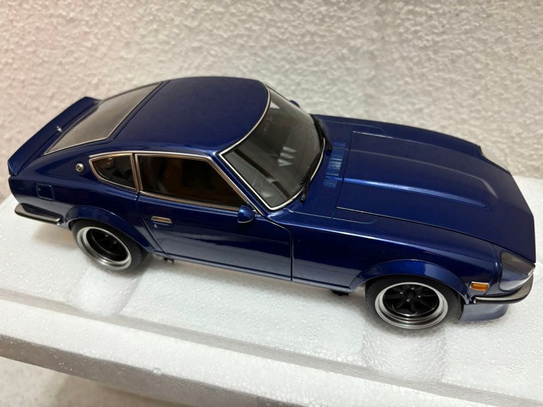 オートアート日産 フェアレディZ (S30) 湾岸ミッドナイト 悪魔のZ完成品