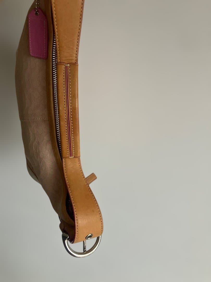 コーチ　アクセサリーポーチ　ショルダーバッグ　6351