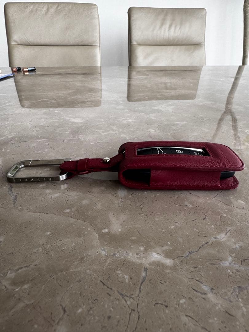 ポルシェ バーガンディ レザー キーケース