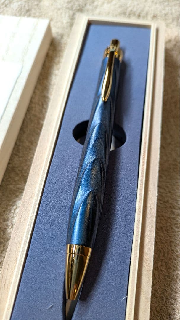金杢犀　藍霞　屋久杉　浮造り国産漆 ボールペン
