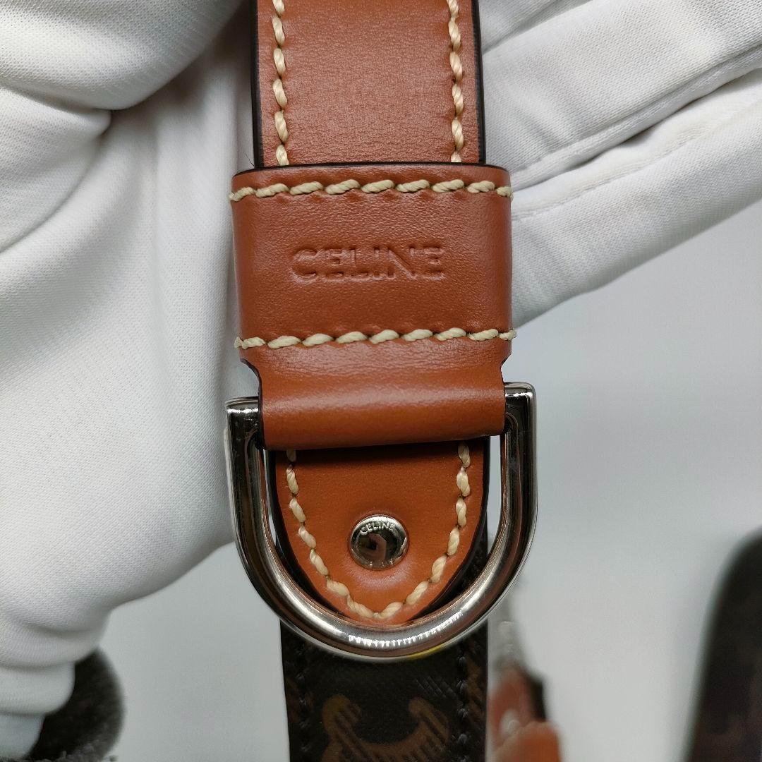 【新品未使用・現行品】セリーヌ リード シン ドッグリーシュ レザー