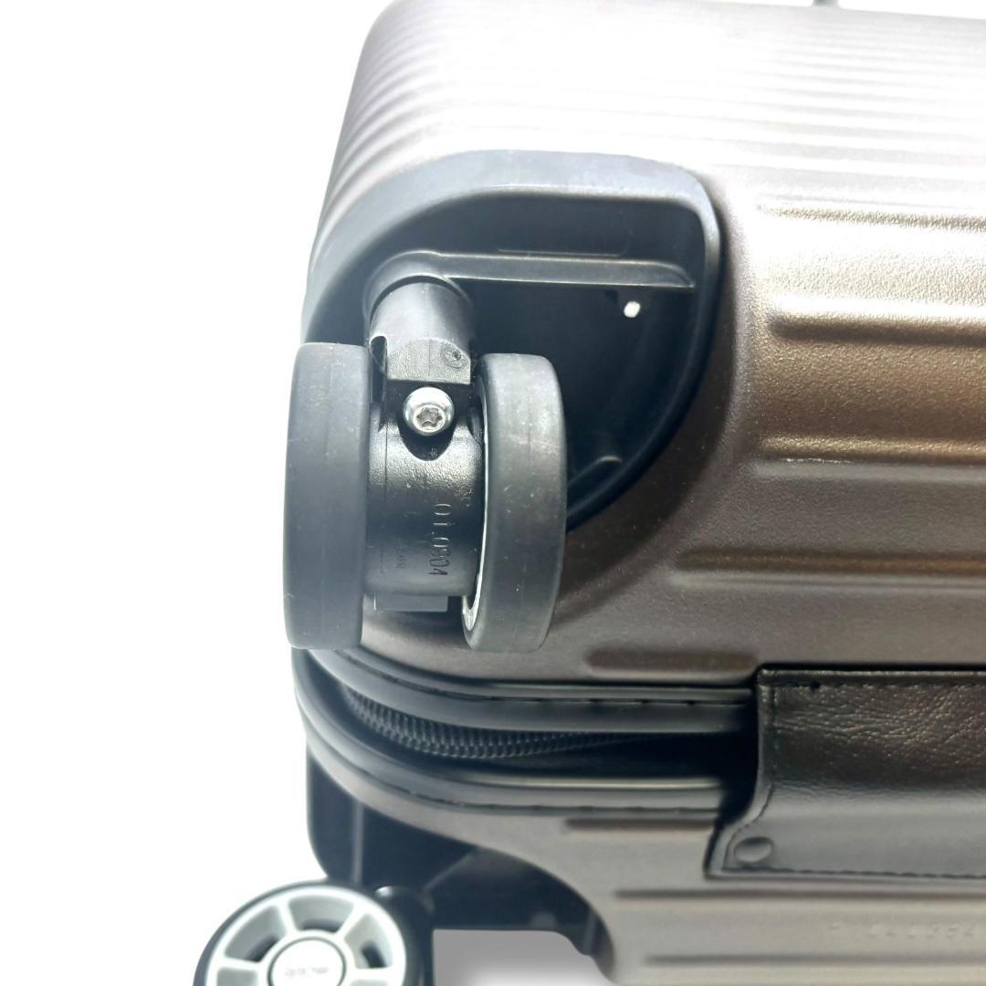 リモワ サルサ ビジネストロリー 4輪 810.40 機内持込可能 美品