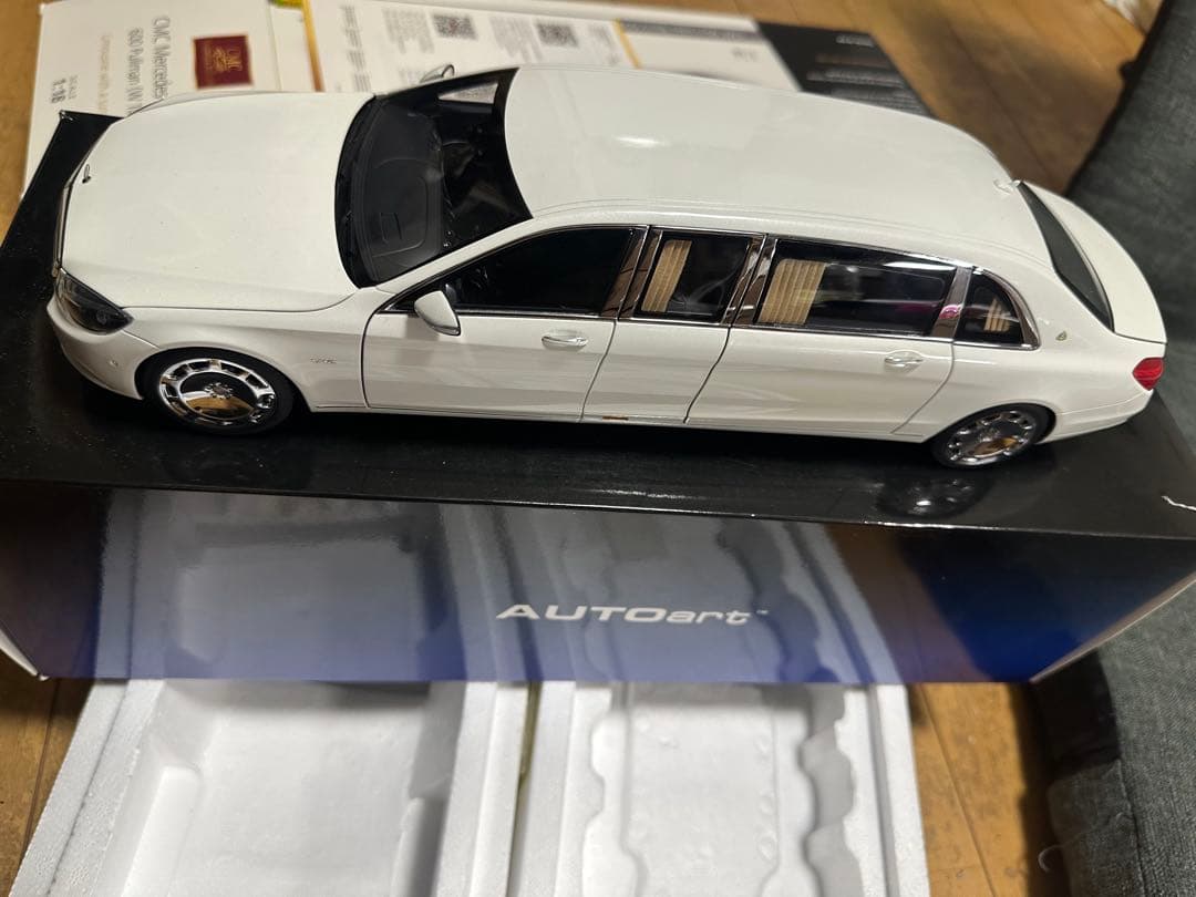 ミニカー AUTOart Mercedes Pullman s600