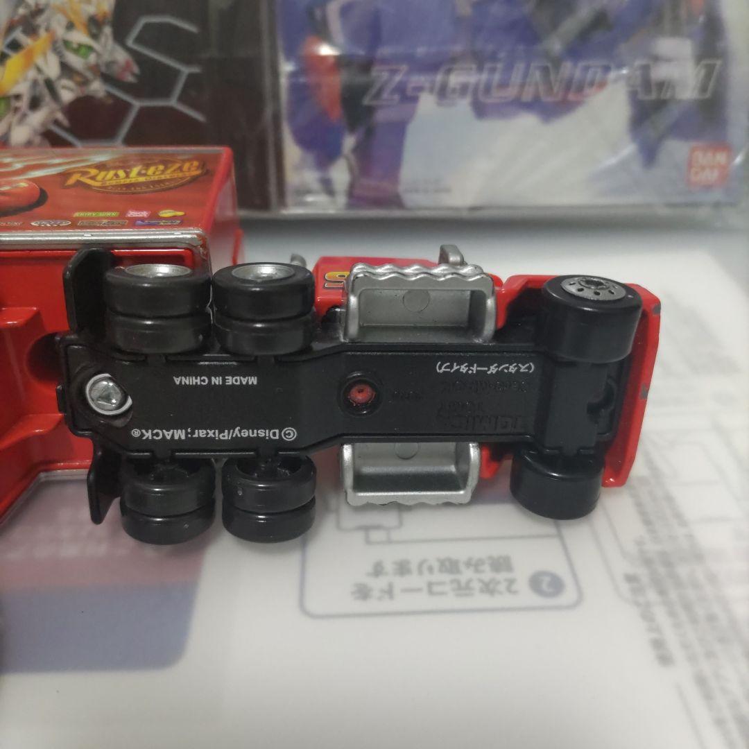 希少ディズニーピクサー2006年初期モデルカーズ ライトニングマックイーンセット