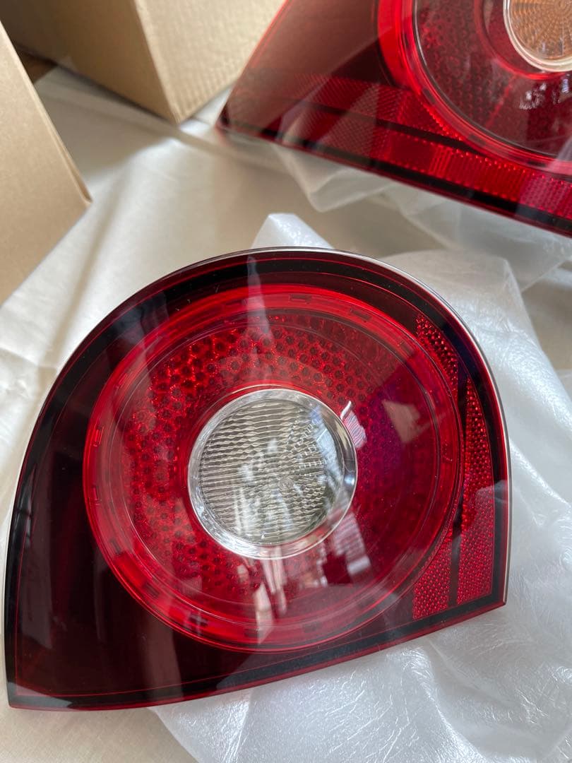 s*9様 golf R32赤 テールランプ 4個セット