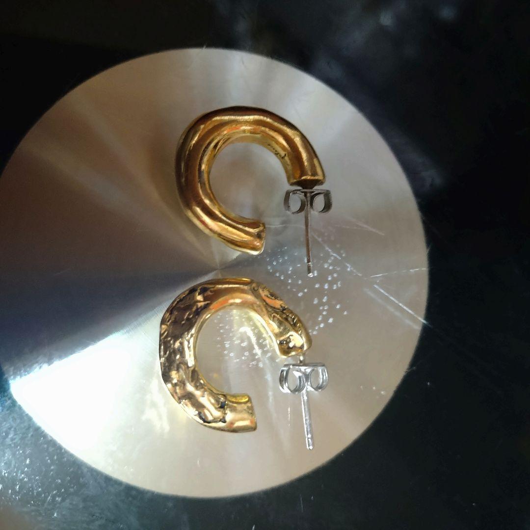 タイムピアスゴールドフープピアス(両耳用)