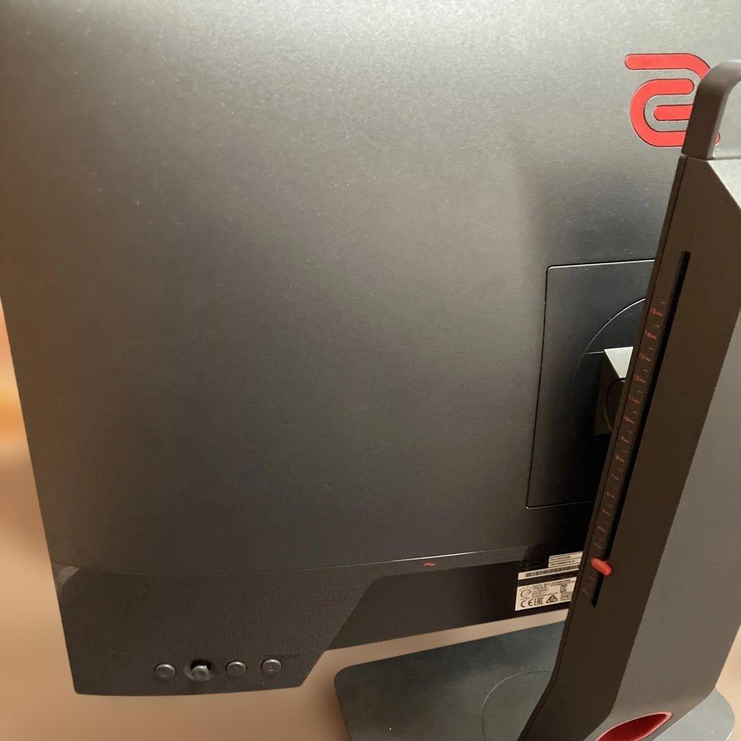 ディスプレイ・モニター本体 BenQ xl2411k