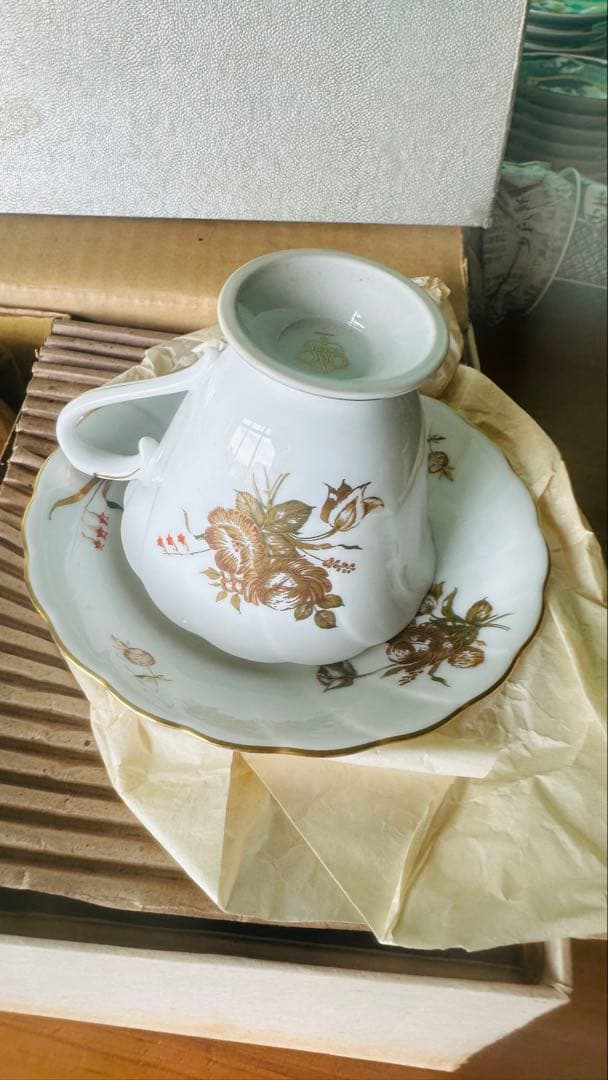 大倉陶園　カップアントソーサー