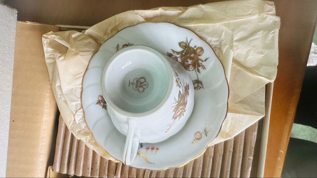 大倉陶園　カップアントソーサー