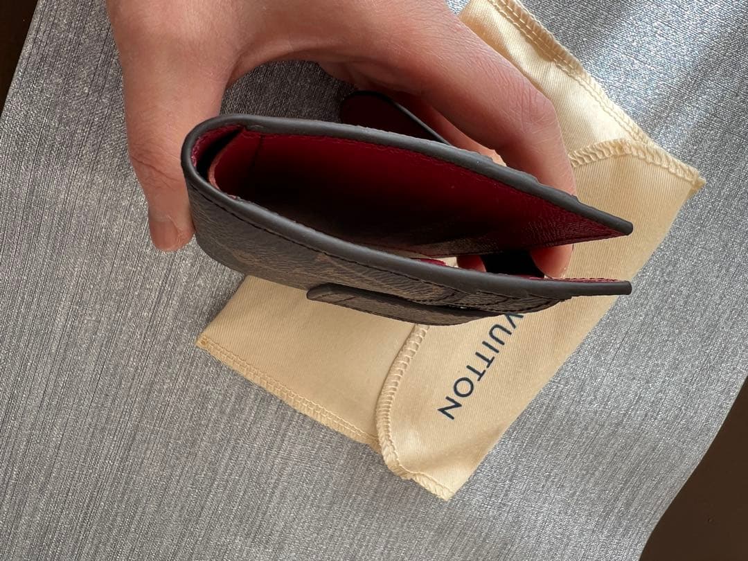 LOUIS VUITTON ルイヴィトン モノグラム 二つ折り財布