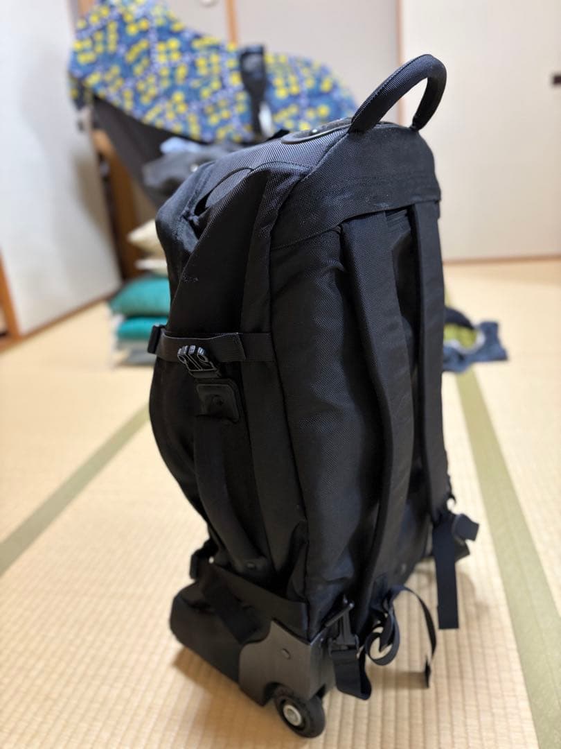 モンベル　キャリーバッグ　リュック　2way ウィリーバッグ