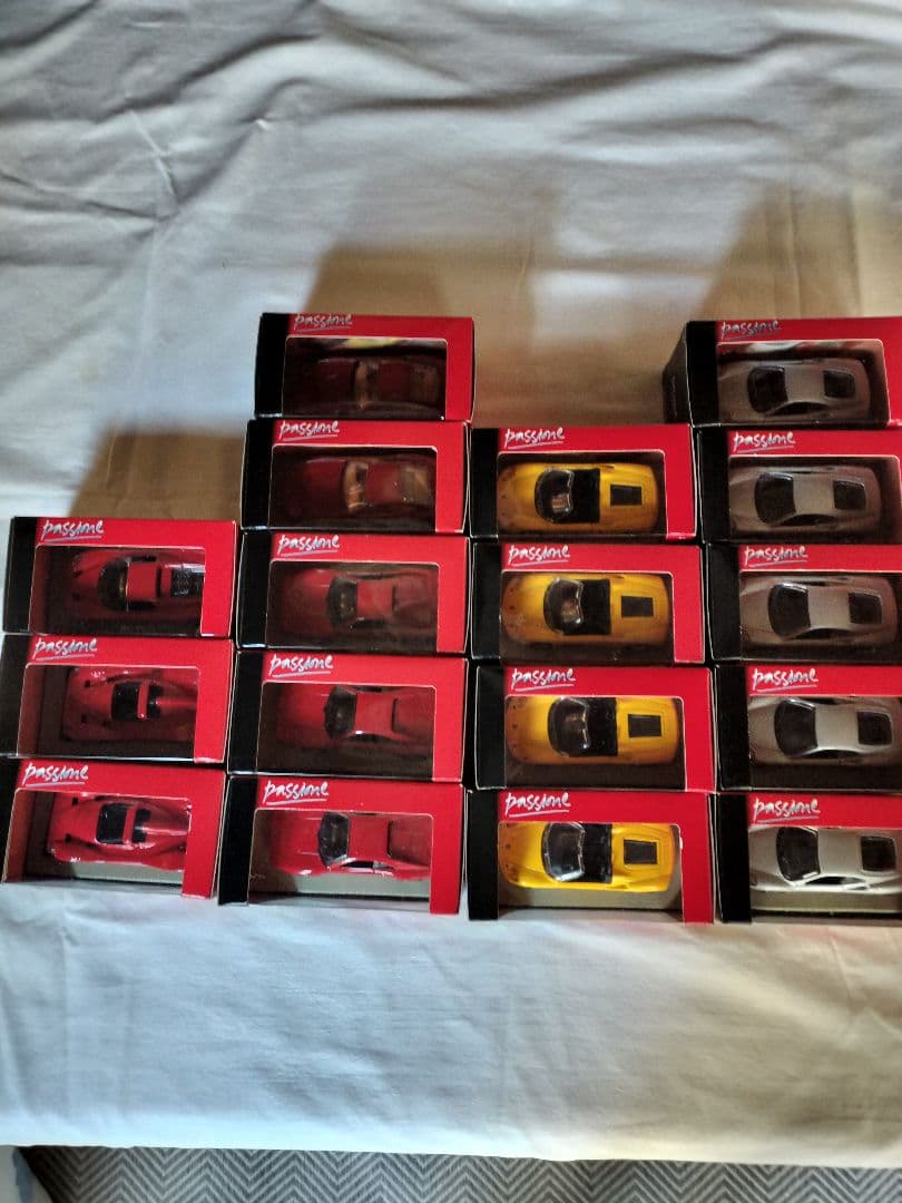 【美品】ミニカーホットウィールフェラーリ全部で１７台