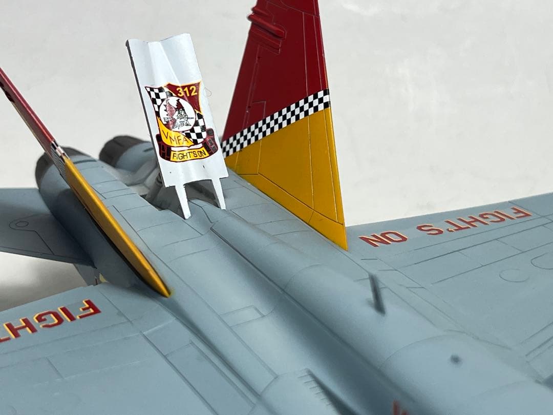 ハセガワ 1/72 F/A-18C （完成品×2）