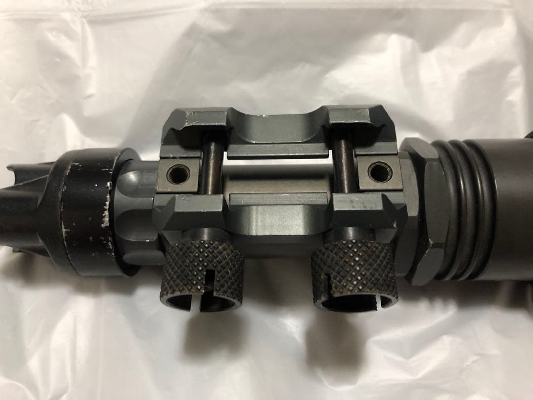 米軍実物SureFire M951 old キセノンP60ウェポンライト IR付