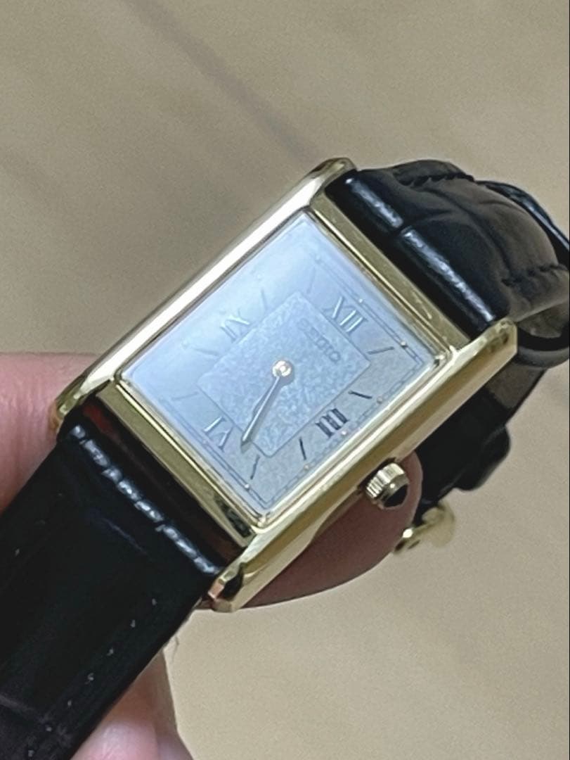 【※最終値下げ】【美品・ベルト未使用】SEIKO レディス 時計 スクエア
