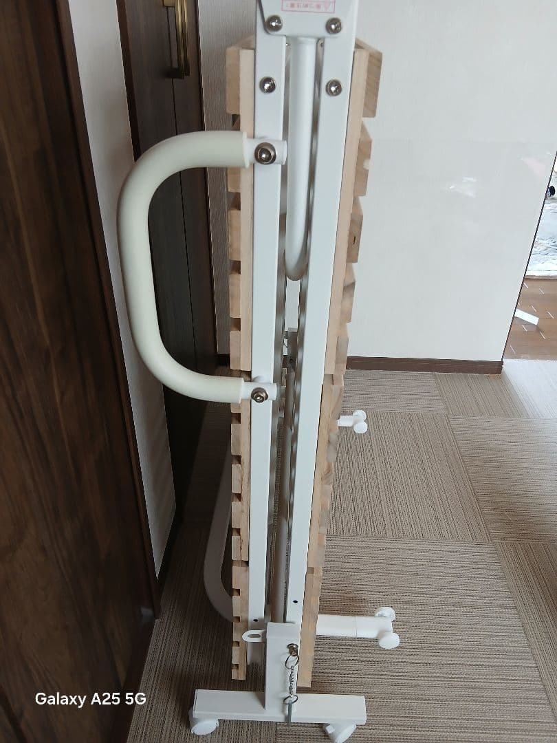 [お話中]折りたたみパイプベッド スノコ 木製&西川ムアツ布団のシングルサイズ