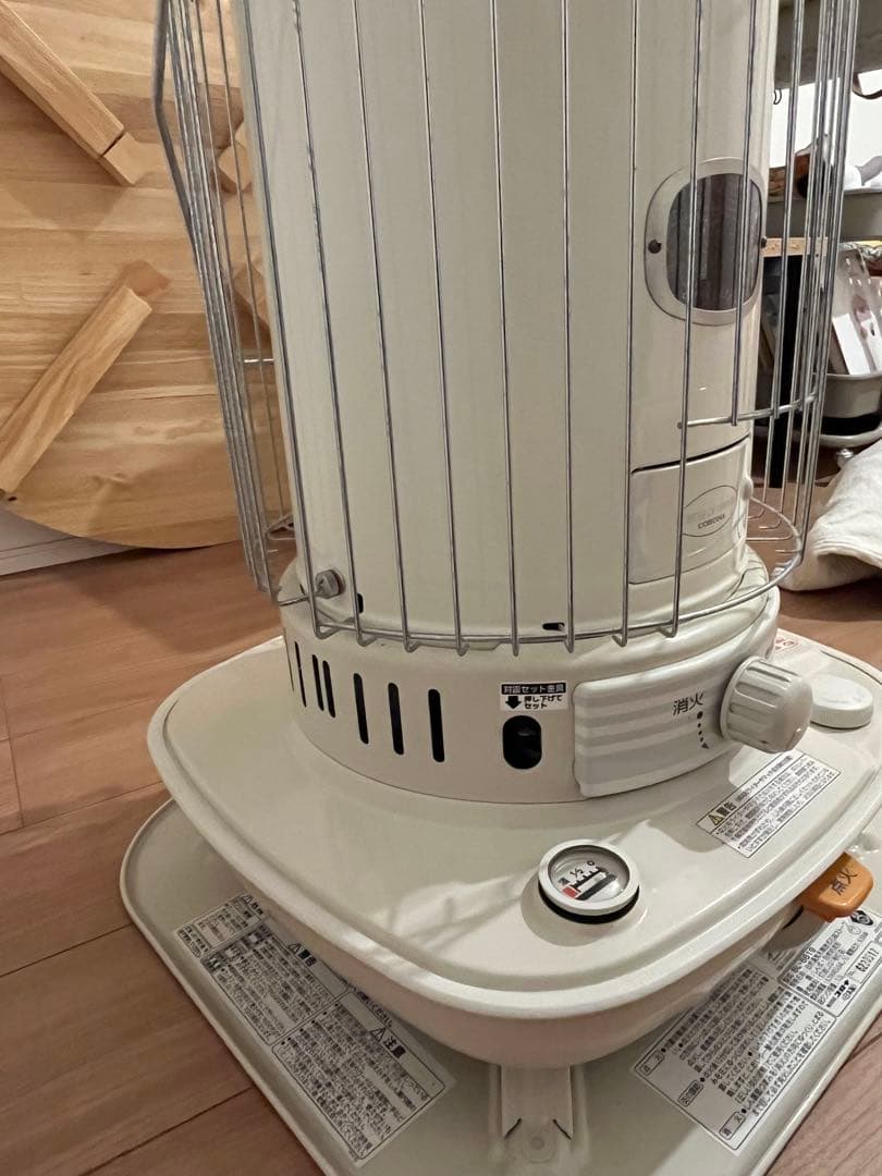 ホワイト 円筒形 ストーブ ガード付き