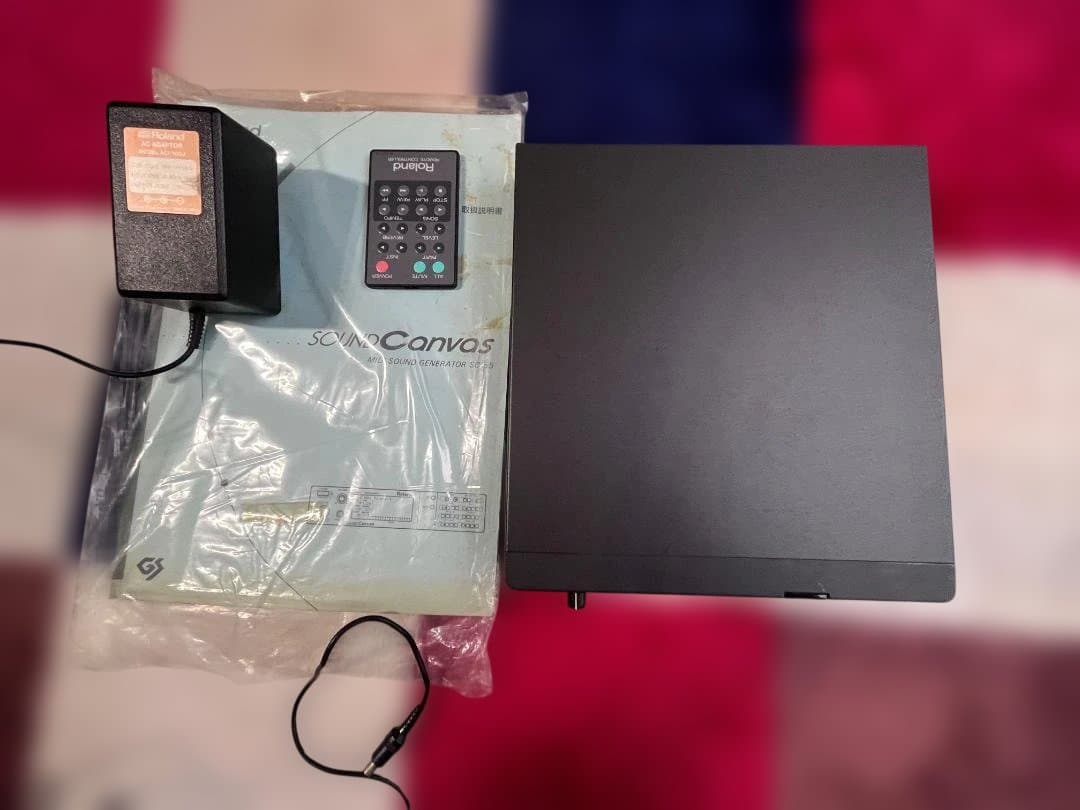 Roland SC-55 MIDIサウンドジェネレーター