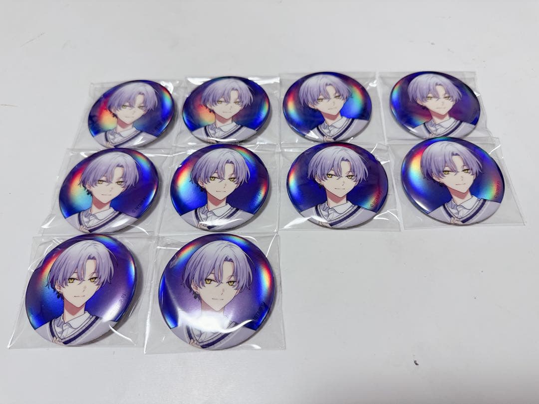 エイトリ 18trip 缶バッジオーロラキャラバッジ オーロラ缶 可不可