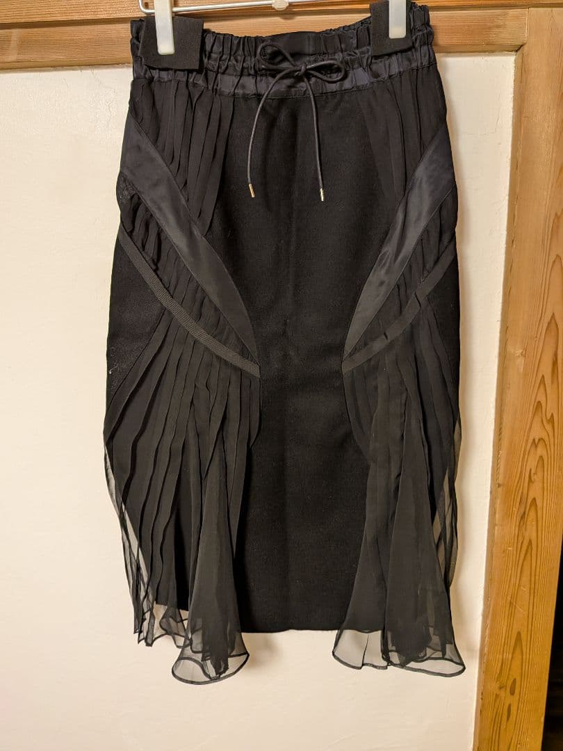 サカイのブラックスカート