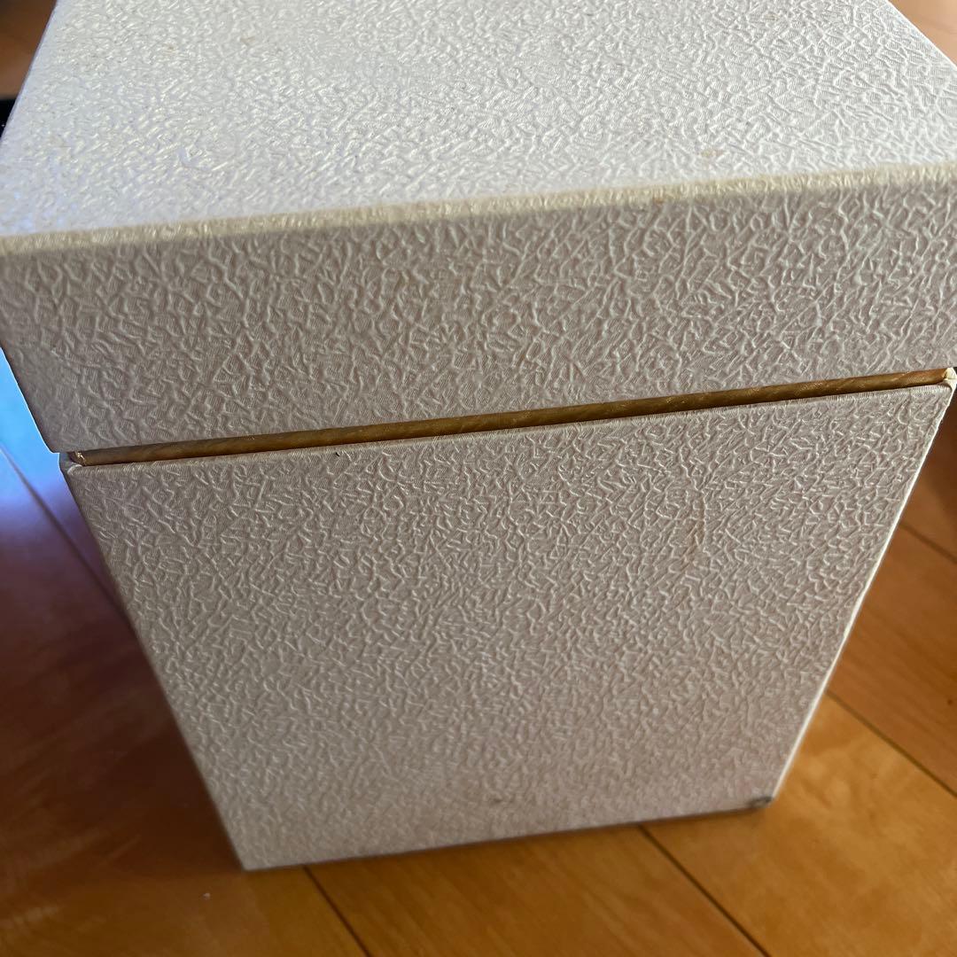 硝子工芸の人気作家岩田久利作【赤華文壺】21ｃｍ