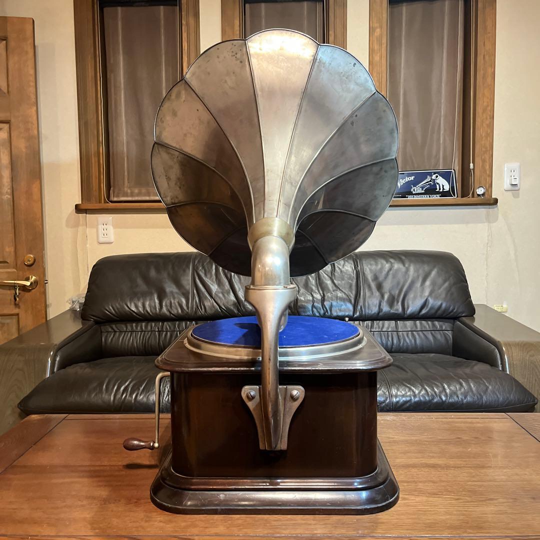 ♬ 大型ラッパ蓄音機 4丁ゼンマイ コロンビア マジェスティック BD型