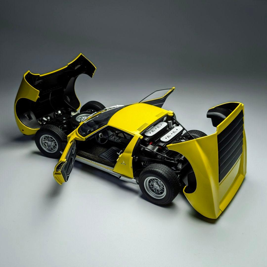 1/18 オートアート ランボルギーニ ミウラ SV イエロー