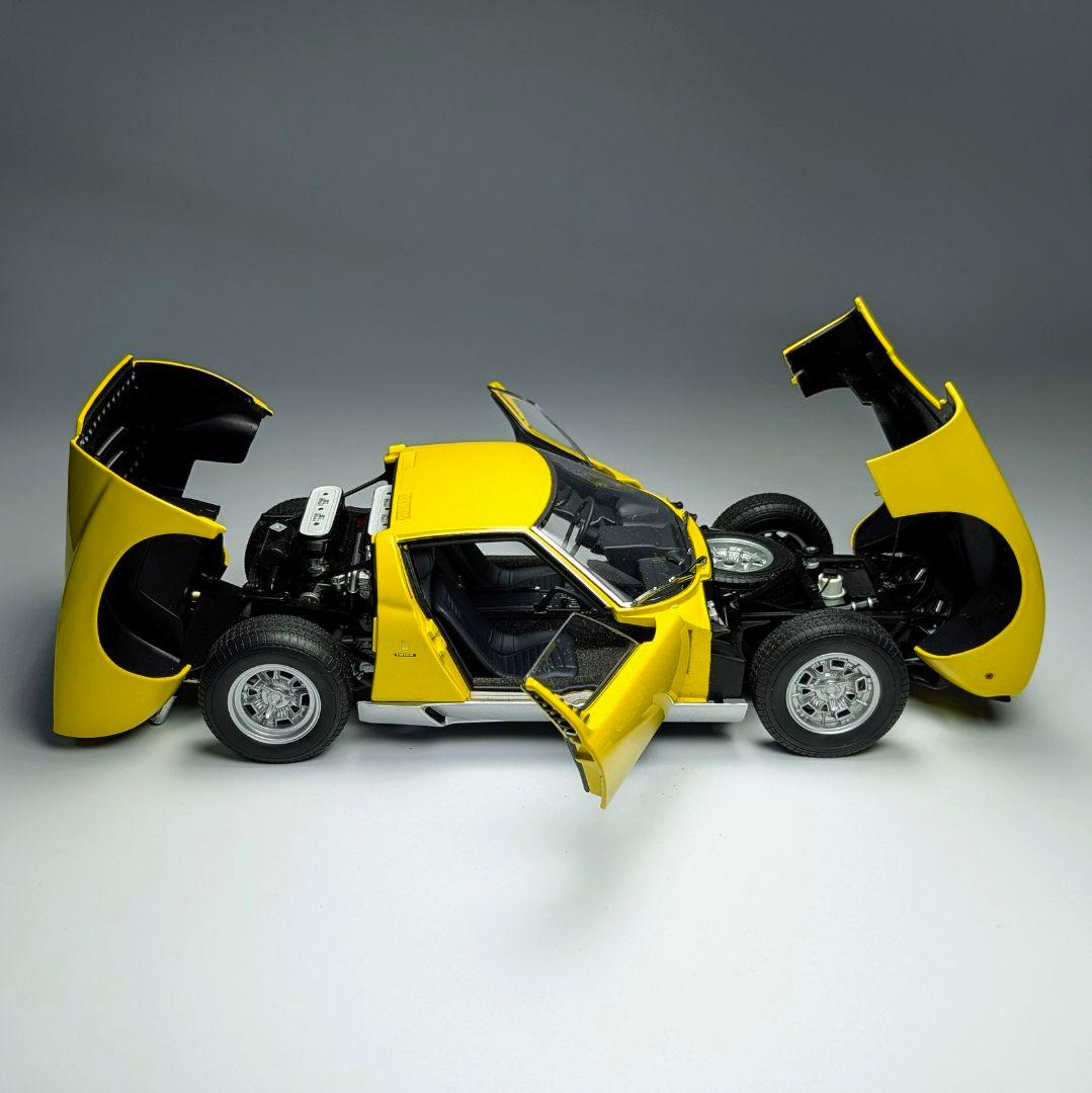 1/18 オートアート ランボルギーニ ミウラ SV イエロー