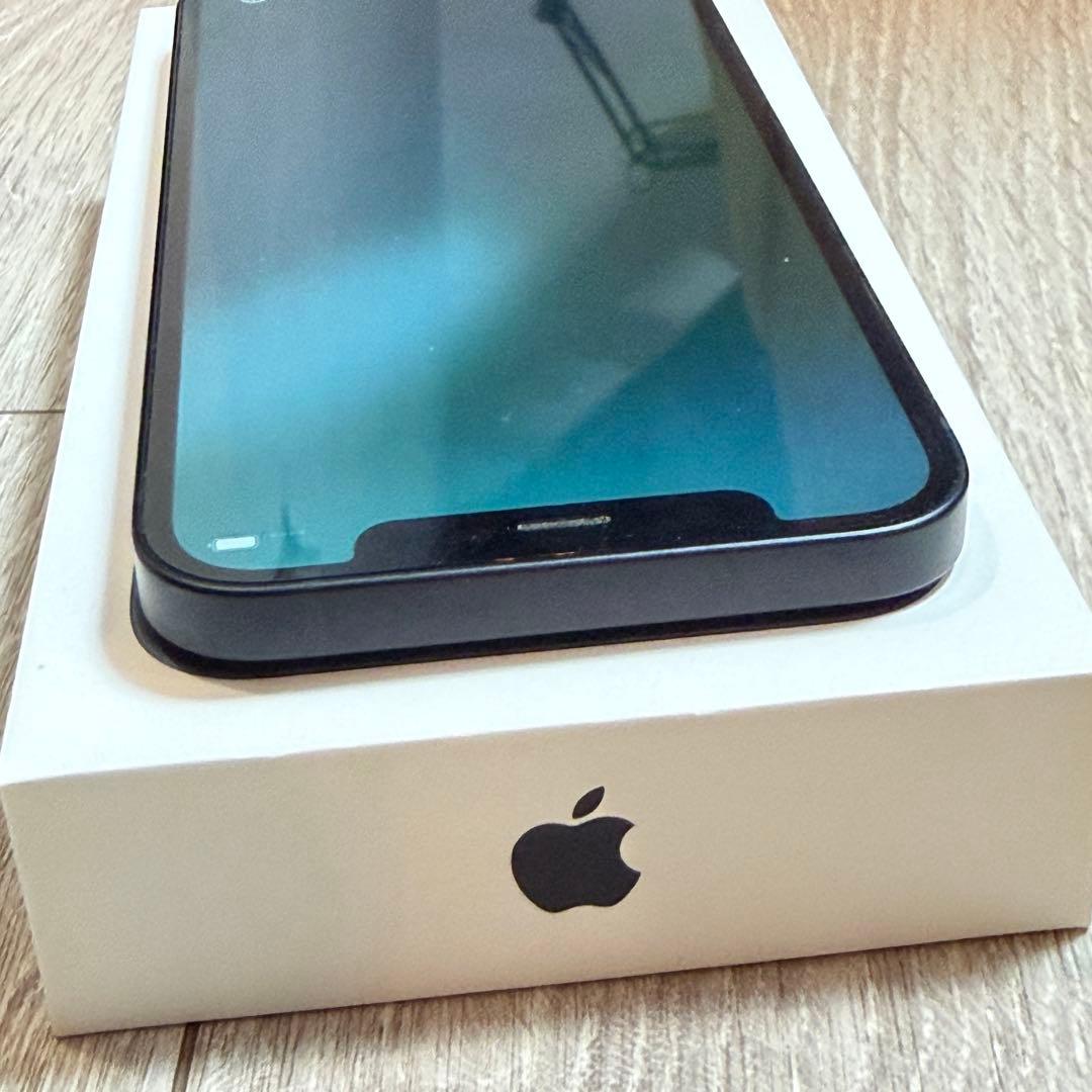 Apple iPhone 12 128GB SIMフリー　ブラック
