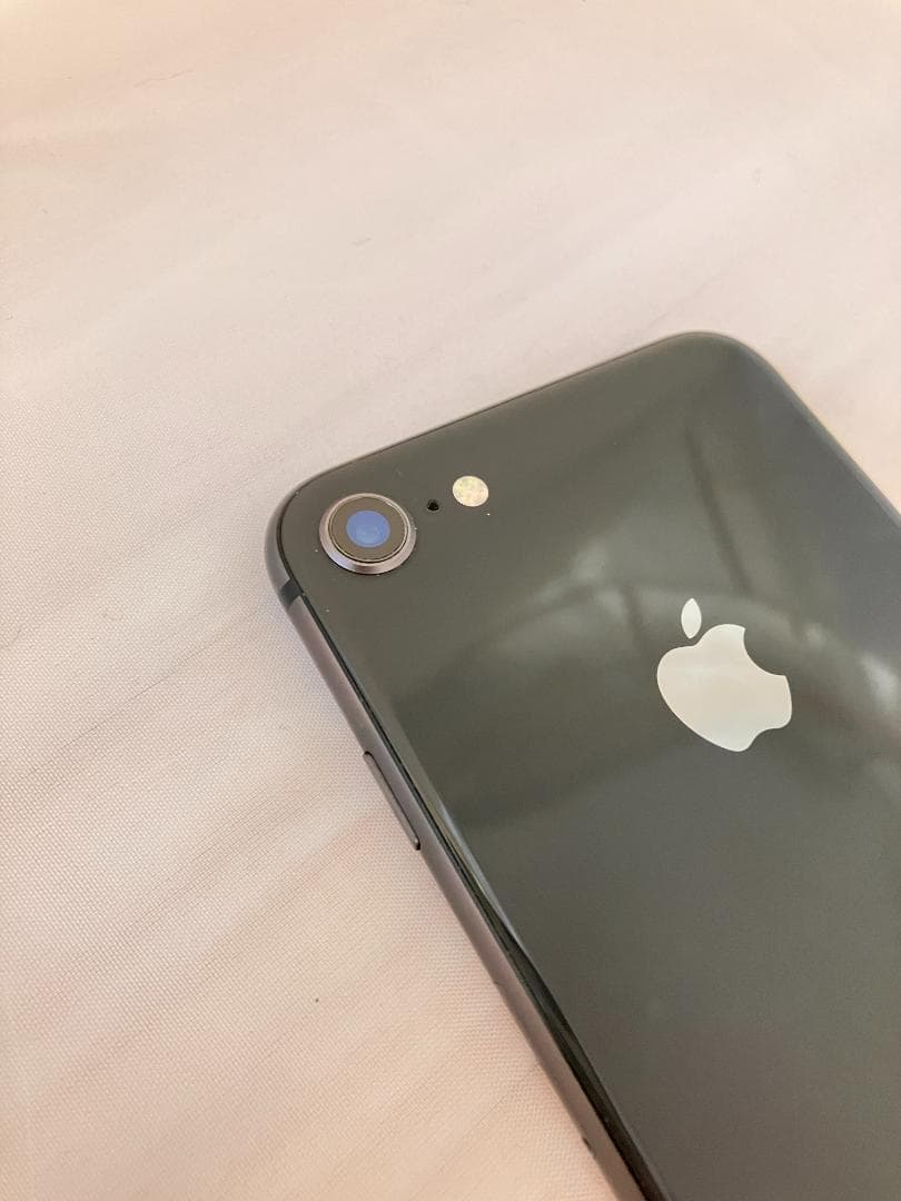 Apple iPhone 8 ブラック スマホ