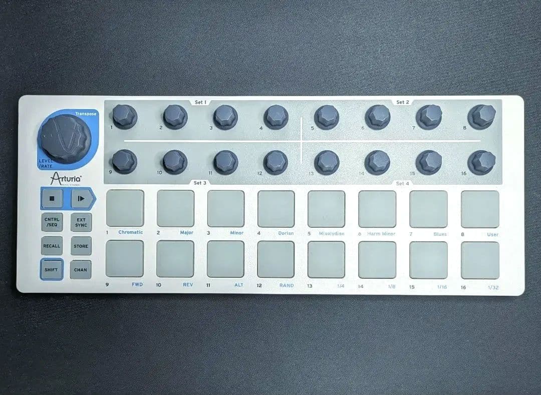 ARTURIA BeatStep MIDIパッドコントローラー シーケンサー